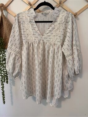 Davi&Dani Floral Lace Trim Babydoll Blouse Medium White Boho